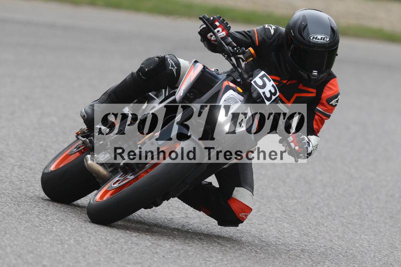 Archiv-2025/10 23.04.2025 Cornu Master School ADR/rot-rouge/53